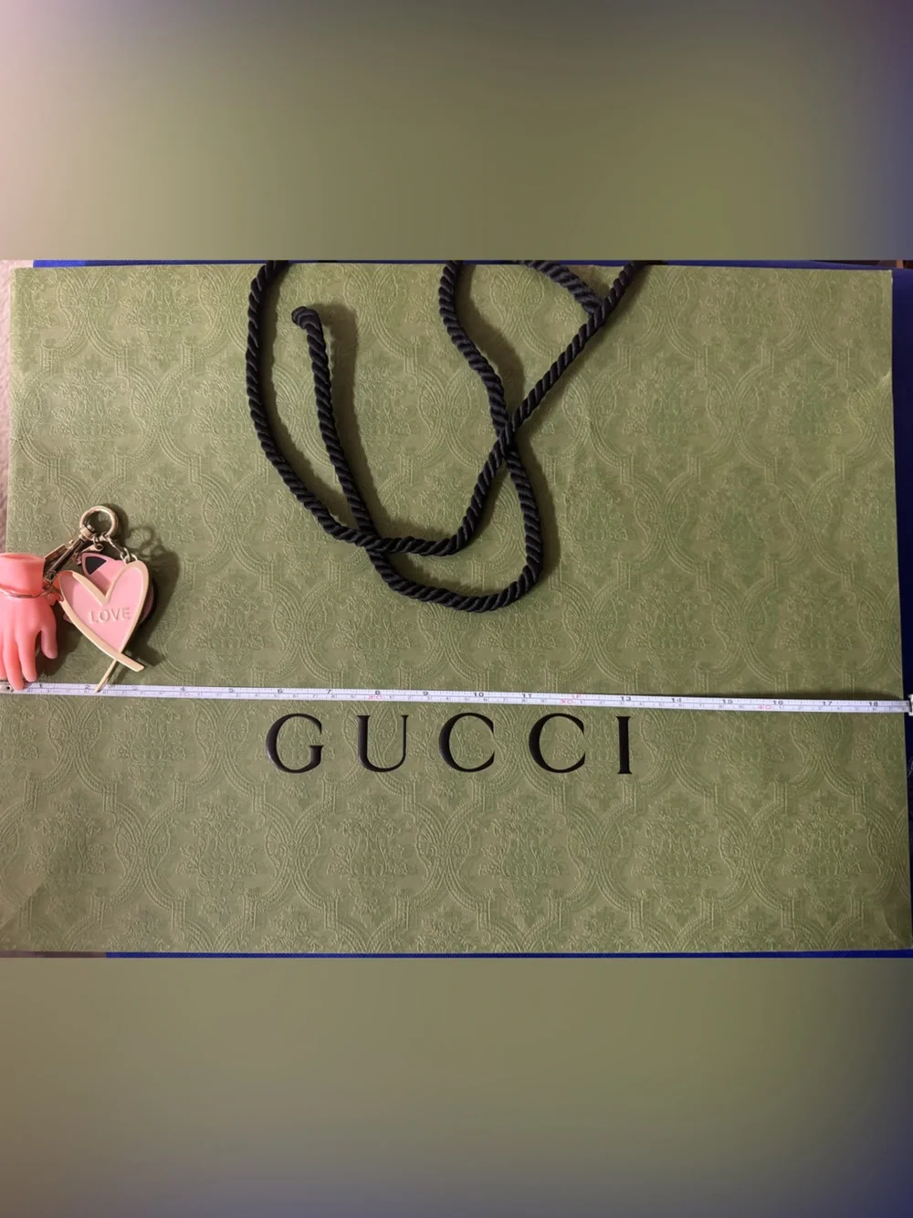 Gucci 💯% Authentic Damask Green Embossed Shopping gift bag w/Black Rope Handles